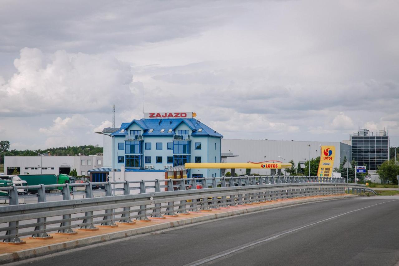 Zajazd Blue Modla Krolewska エクステリア 写真